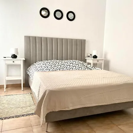Locos Beach Holiday * Torrevieja